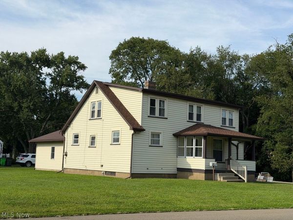 201 W 15th Street , Dover, OH 44622