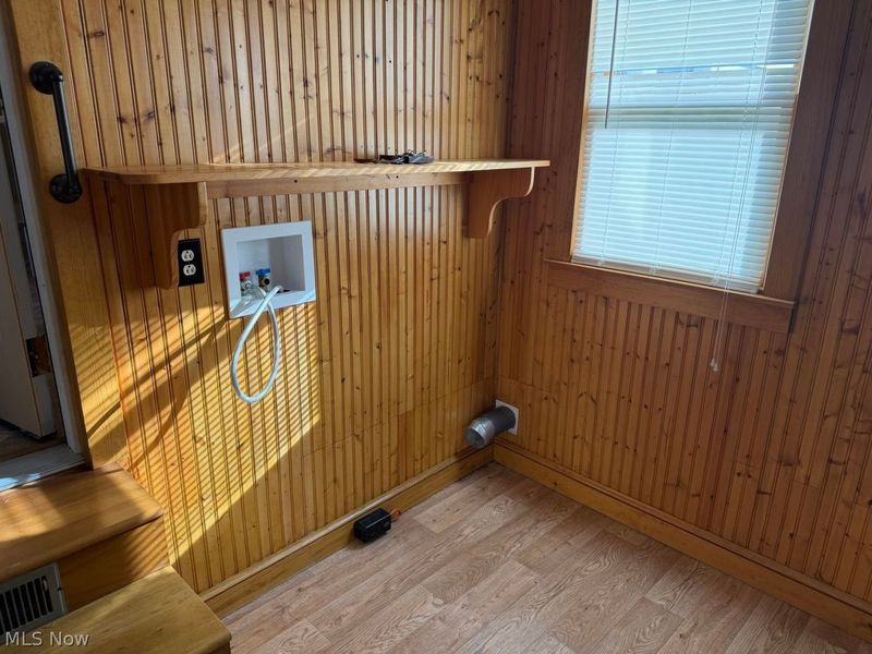 201 W 15th Street, Dover, OH 44622 Photo 8