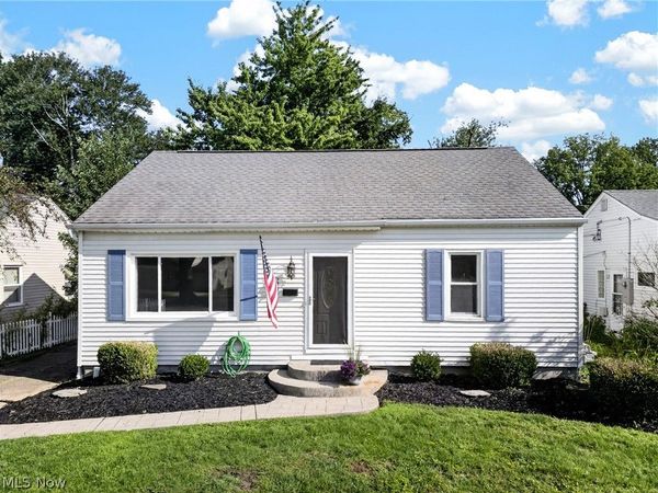 27834 Rexford Road , Bay Village, OH 44140