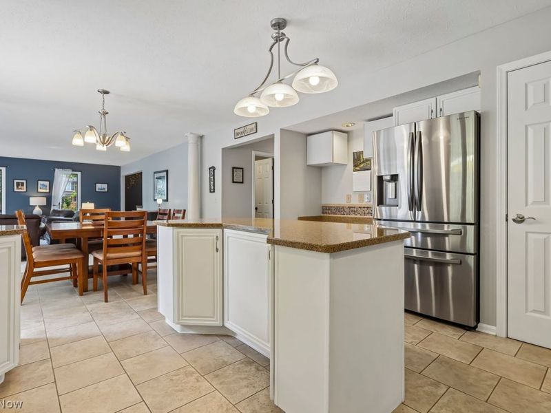 3685 Cinnamon Way, Westlake, OH 44145 Photo 11