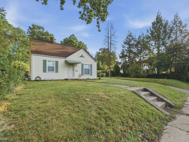 1210 Plymouth Street NW, Massillon, OH 44646 Photo 2