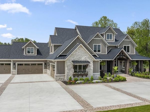 569 Outline Trail, Huntertown, IN 46748