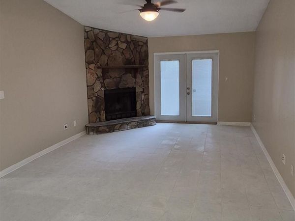 537 Petros Cir, Unit A, Pensacola, FL 32505