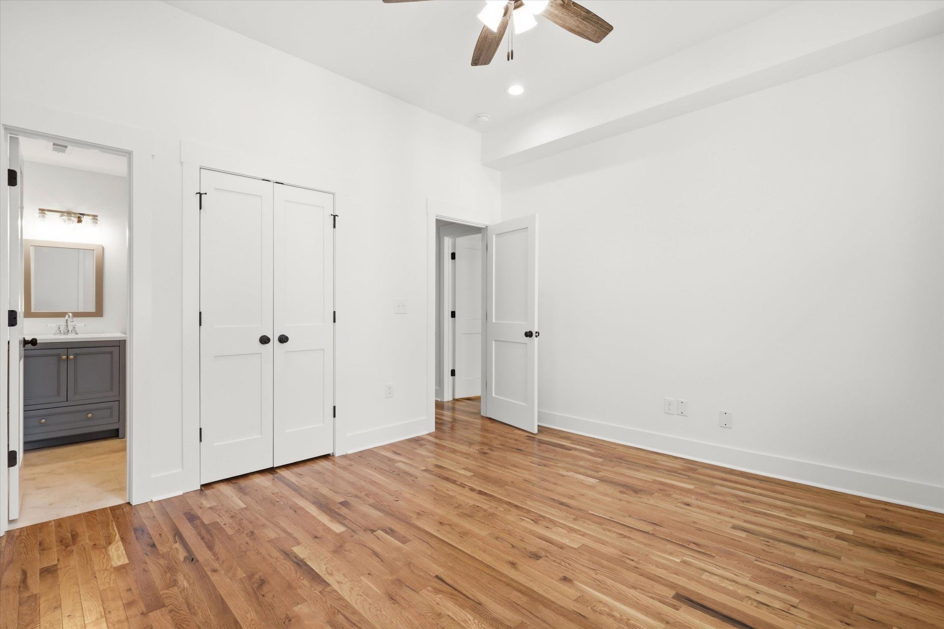 174 Fishburne St  Photo 20