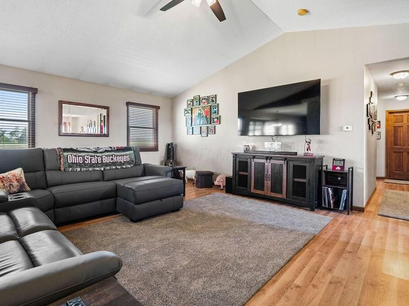 6226 Richland Road NE, Rushville, OH 43150 Photo 2