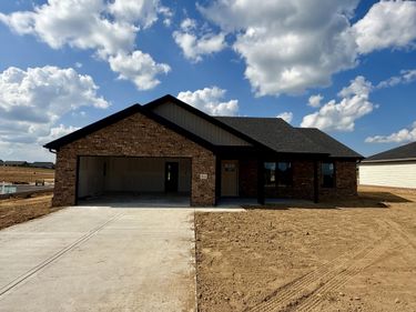 416 Lands End Dr Drive, Berea, KY 40403