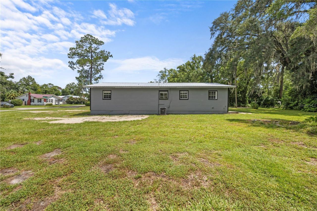 702 Church Avenue Sw, Live Oak, FL 32064 Photo