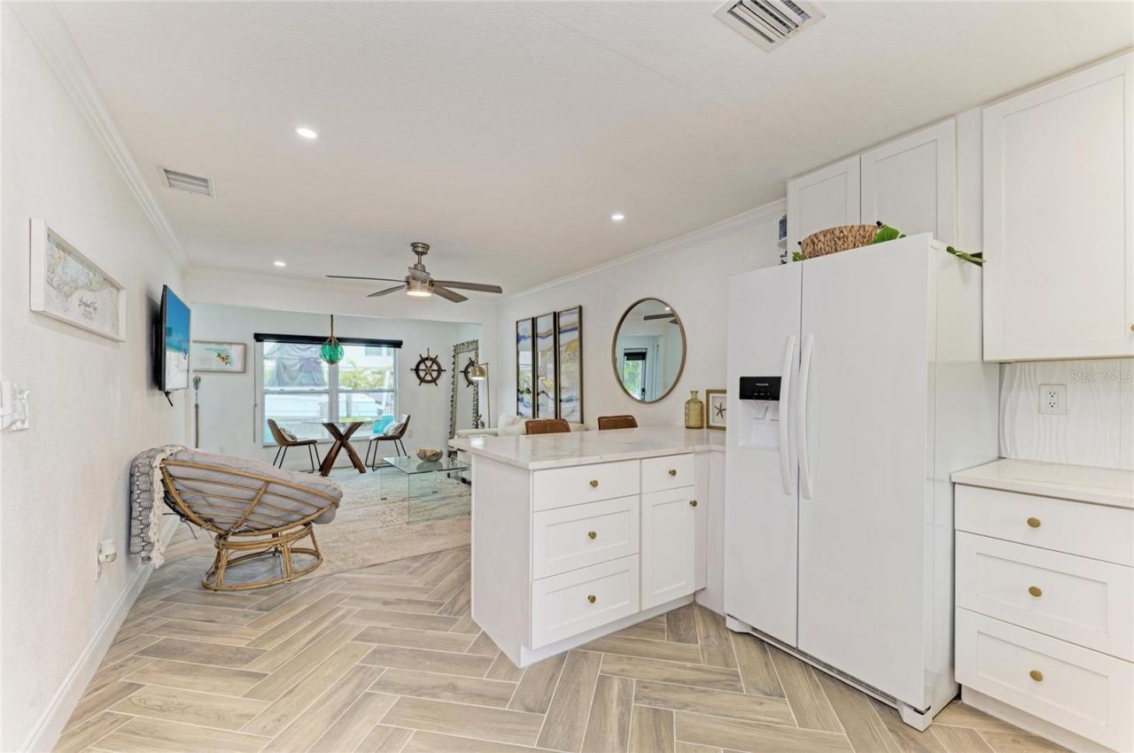 707 Saint Judes Drive S, Unit 1, Longboat Key, FL 34228 Photo