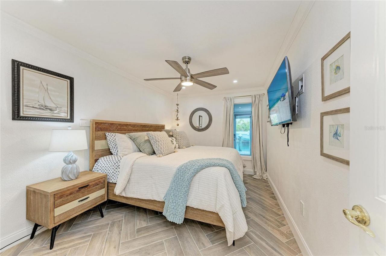 707 Saint Judes Drive S, Unit 1, Longboat Key, FL 34228 Photo