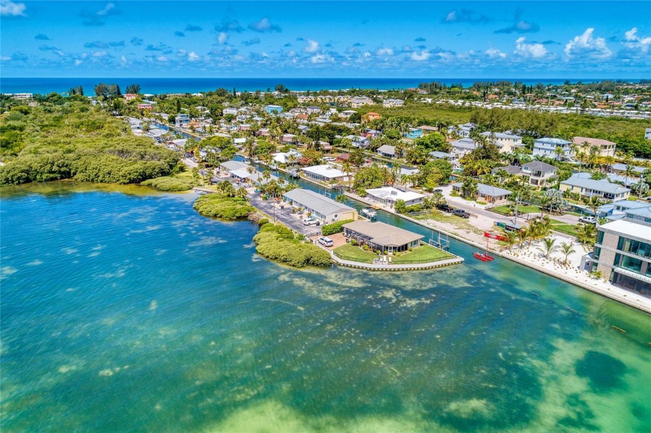 707 Saint Judes Drive S, Unit 1, Longboat Key, FL 34228 Photo