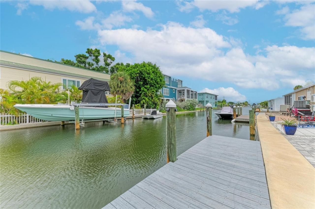 707 Saint Judes Drive S, Unit 1, Longboat Key, FL 34228 Photo