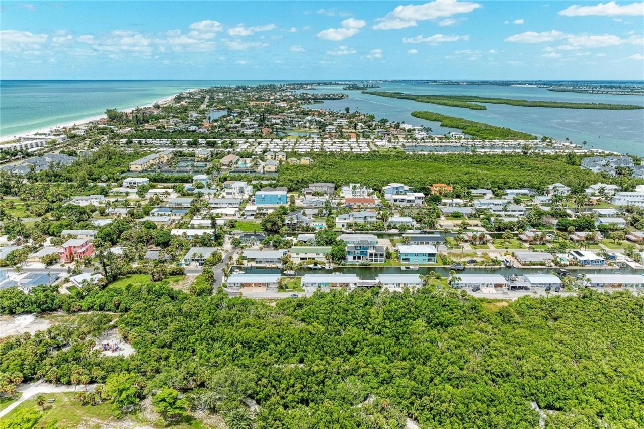 707 Saint Judes Drive S, Unit 1, Longboat Key, FL 34228 Photo