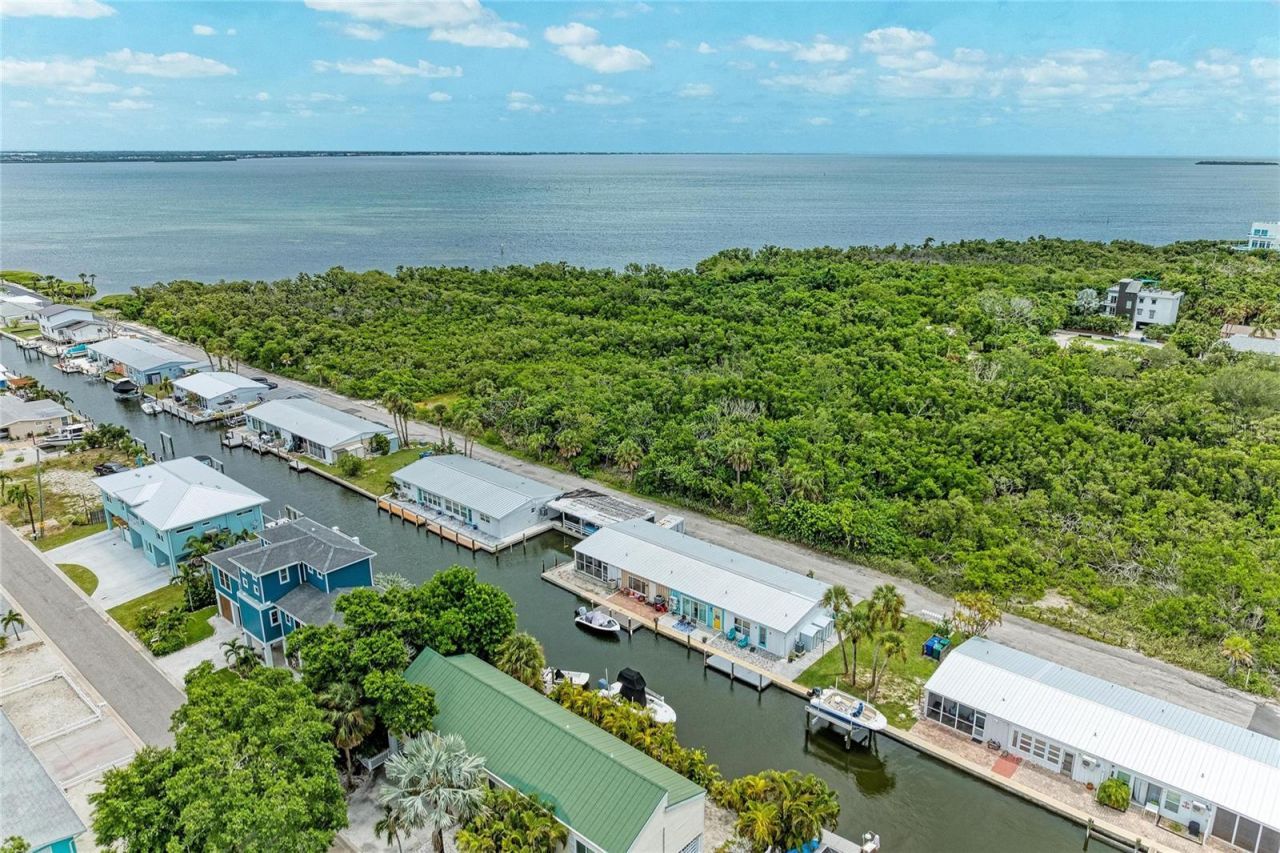 707 Saint Judes Drive S, Unit 1, Longboat Key, FL 34228 Photo
