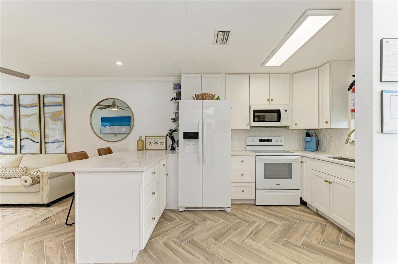 707 Saint Judes Drive S, Unit 1, Longboat Key, FL 34228 Photo