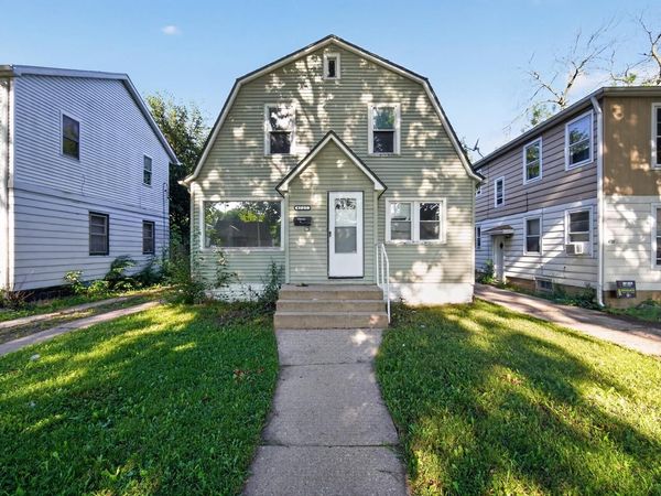 4727 N 22nd STREET, Milwaukee, WI 53209