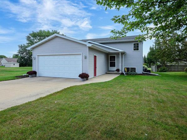 W7015 VERNA ROAD, Menasha, WI 54952