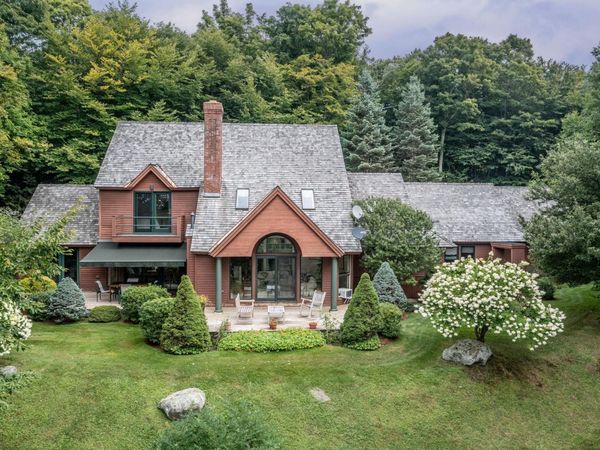69 Dish Lane, Stowe, VT 05672