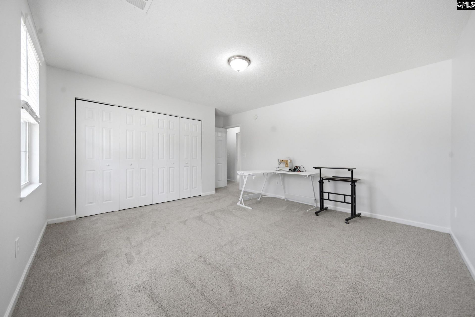 2240 Wilkinson Drive  Photo 9