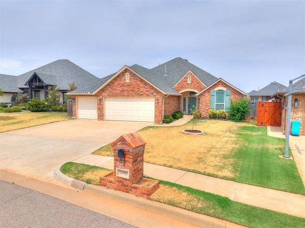 16909 Madrid Circle, Oklahoma City, OK 73170