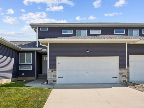 813 Grindstone Circle, Waterloo, IA 50702