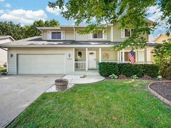 1308 E 17th Street, Norwalk, IA 50211