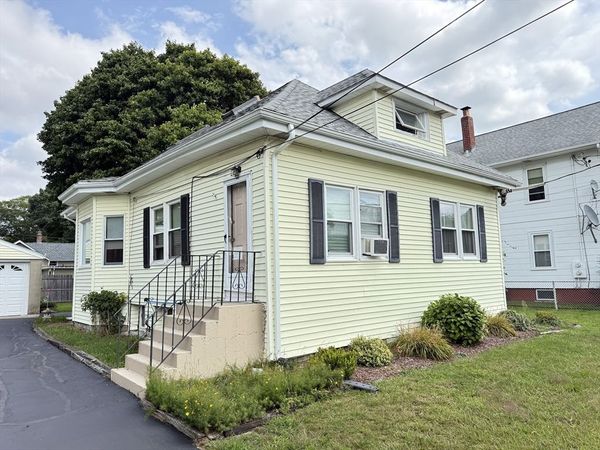 21 West Carpenter, Unit B, Attleboro, MA 02703