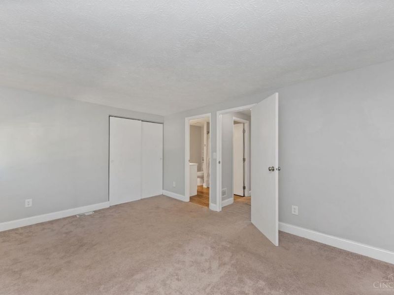 492 Glencoe Court, Mason, OH 45040 Photo 13