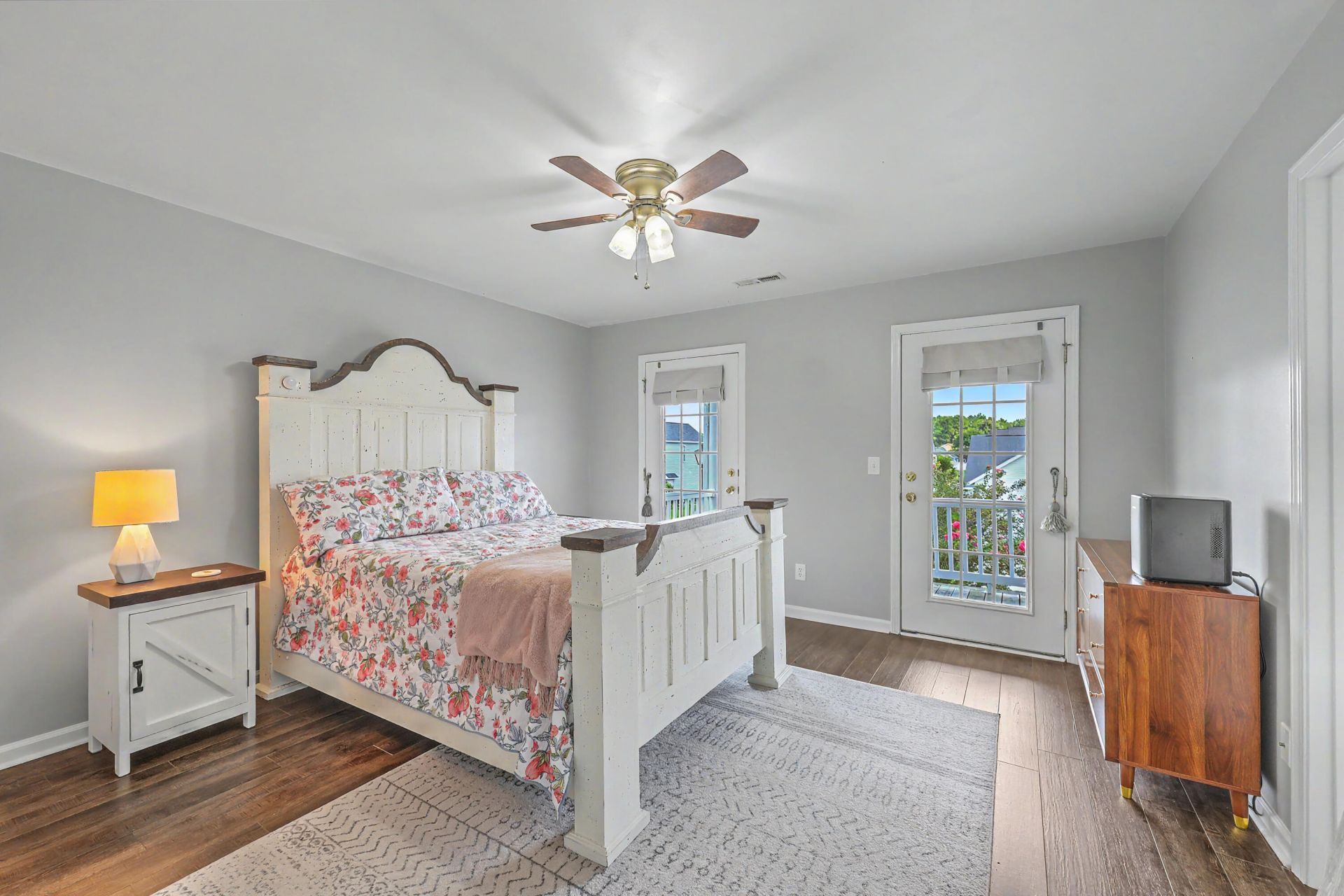 115 Worthington Drive Photo 16