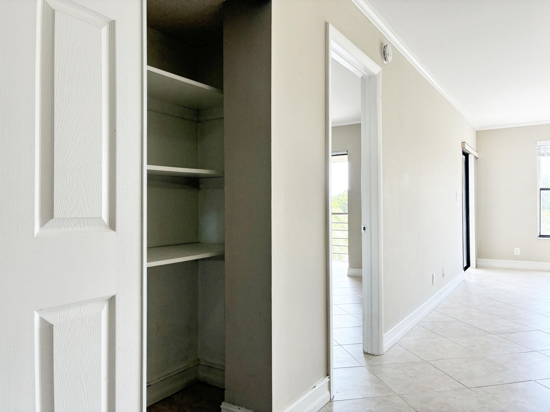 2306 S Cypress Bend Drive, Unit 420, Pompano Beach, FL 33069 Photo