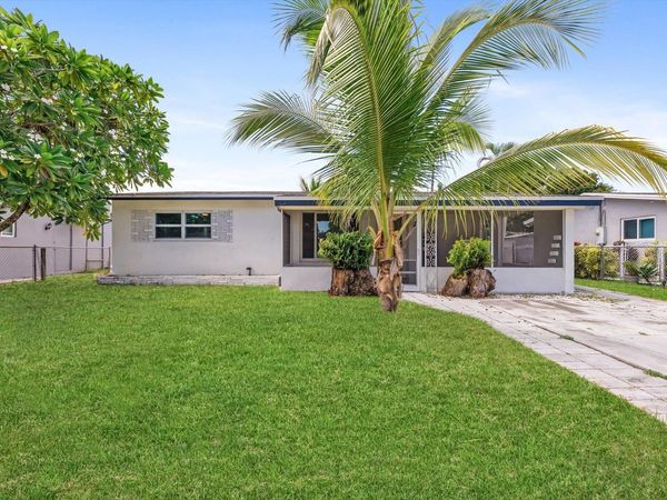 4641 SW 25TH Terrace, Dania Beach, FL 33312