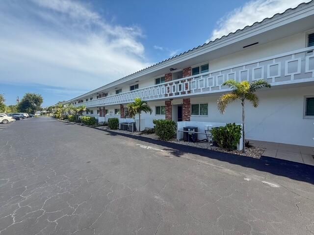 331 Tequesta Drive, Unit 220, Tequesta, FL 33469 Photo