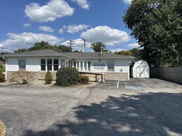 125 N Avon Avenue , Avon, IN 46123