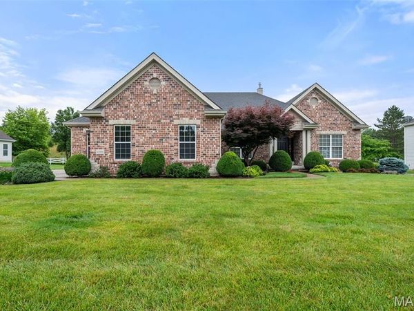 12532 Grandview Forest Drive, Sunset Hills, MO 63127