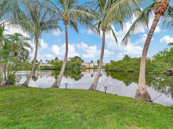 1089 SE 6th Ave, Dania Beach, FL 33004