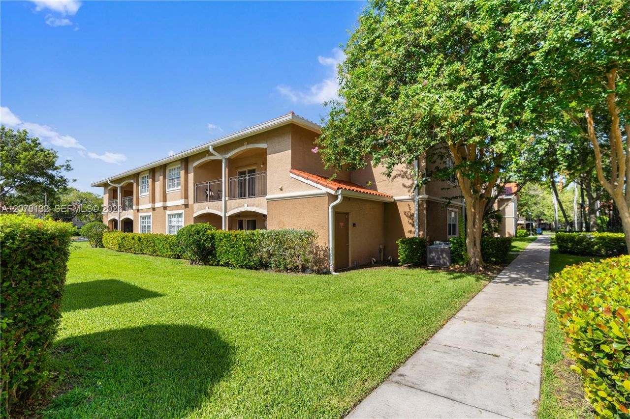 11701 SW 2nd St, Unit 5306, Pembroke Pines, FL 33025 Photo