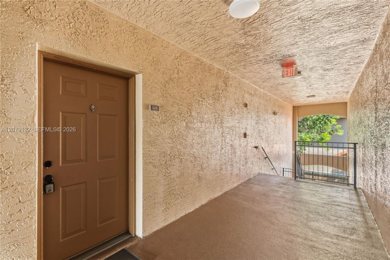 11701 SW 2nd St, Unit 5306, Pembroke Pines, FL 33025 Photo