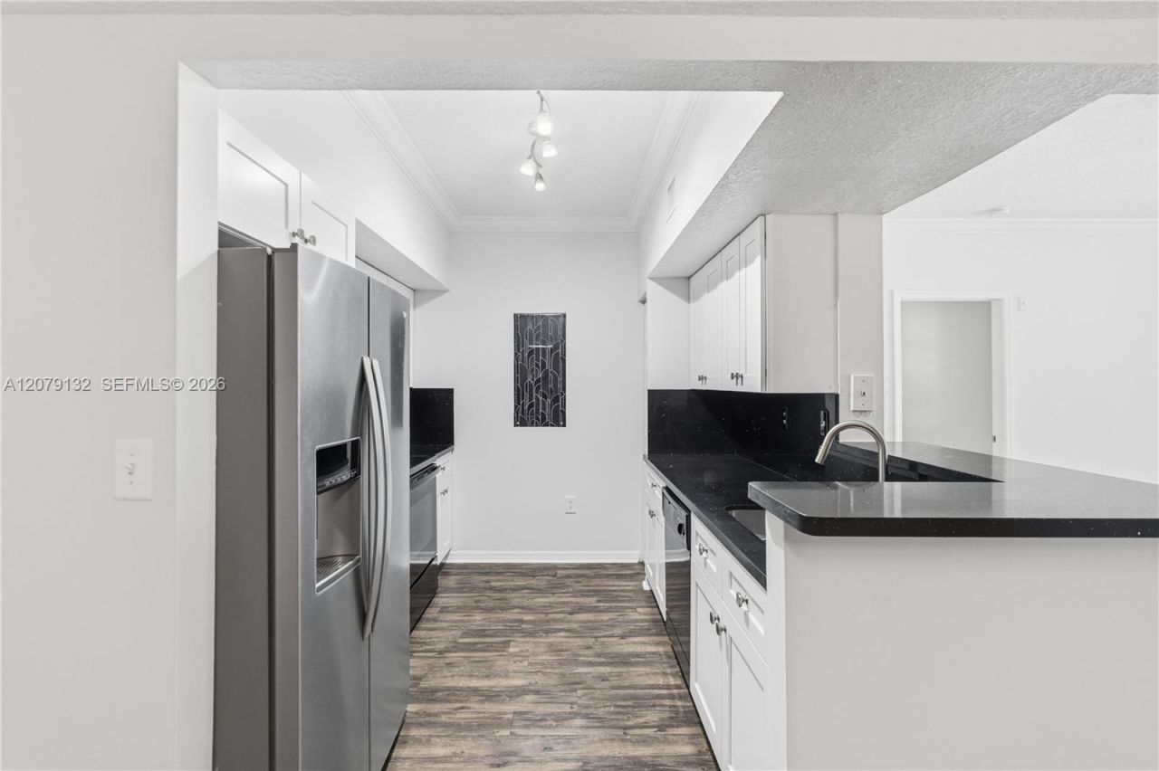 11701 SW 2nd St, Unit 5306, Pembroke Pines, FL 33025 Photo
