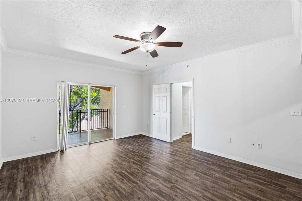 11701 SW 2nd St, Unit 5306, Pembroke Pines, FL 33025 Photo