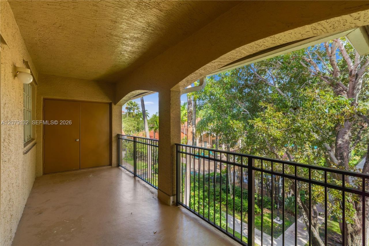 11701 SW 2nd St, Unit 5306, Pembroke Pines, FL 33025 Photo