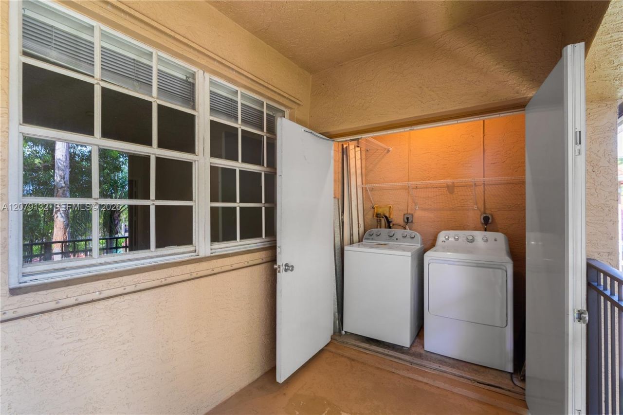 11701 SW 2nd St, Unit 5306, Pembroke Pines, FL 33025 Photo