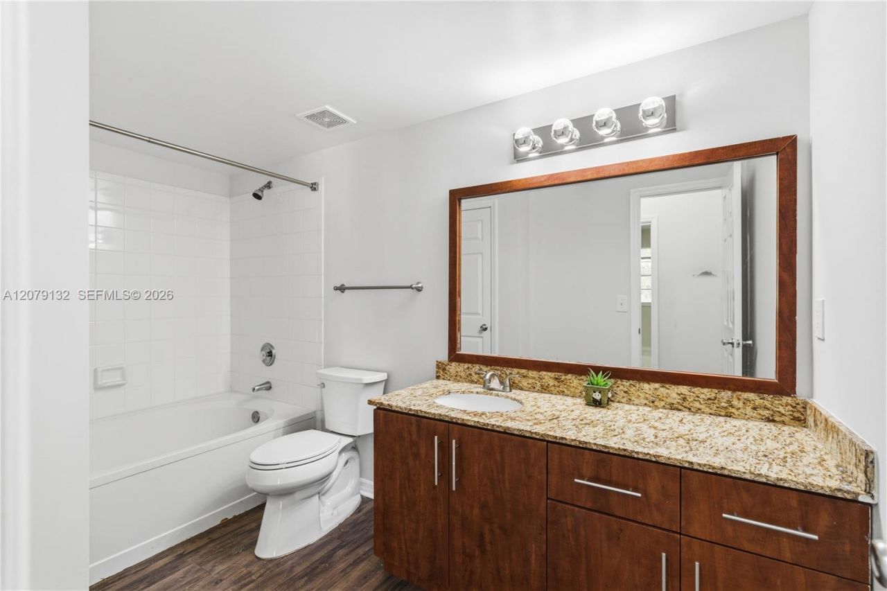 11701 SW 2nd St, Unit 5306, Pembroke Pines, FL 33025 Photo