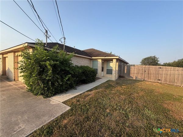 2752 Fm 1044 , New Braunfels, TX 78130