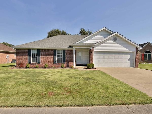 255 N Casa View Drive, Marion, AR 72364
