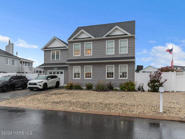 139 Jeremy Lane, Manahawkin, NJ 08050