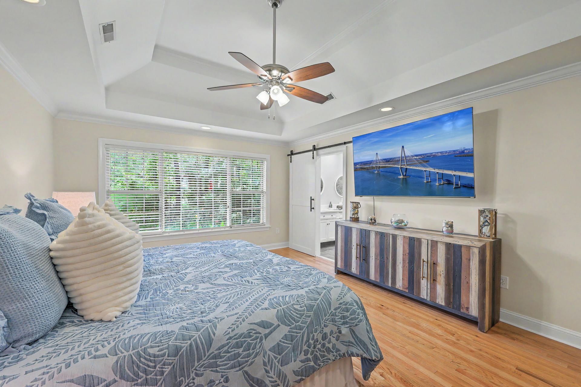 667 Fisherman's Bend Photo 11