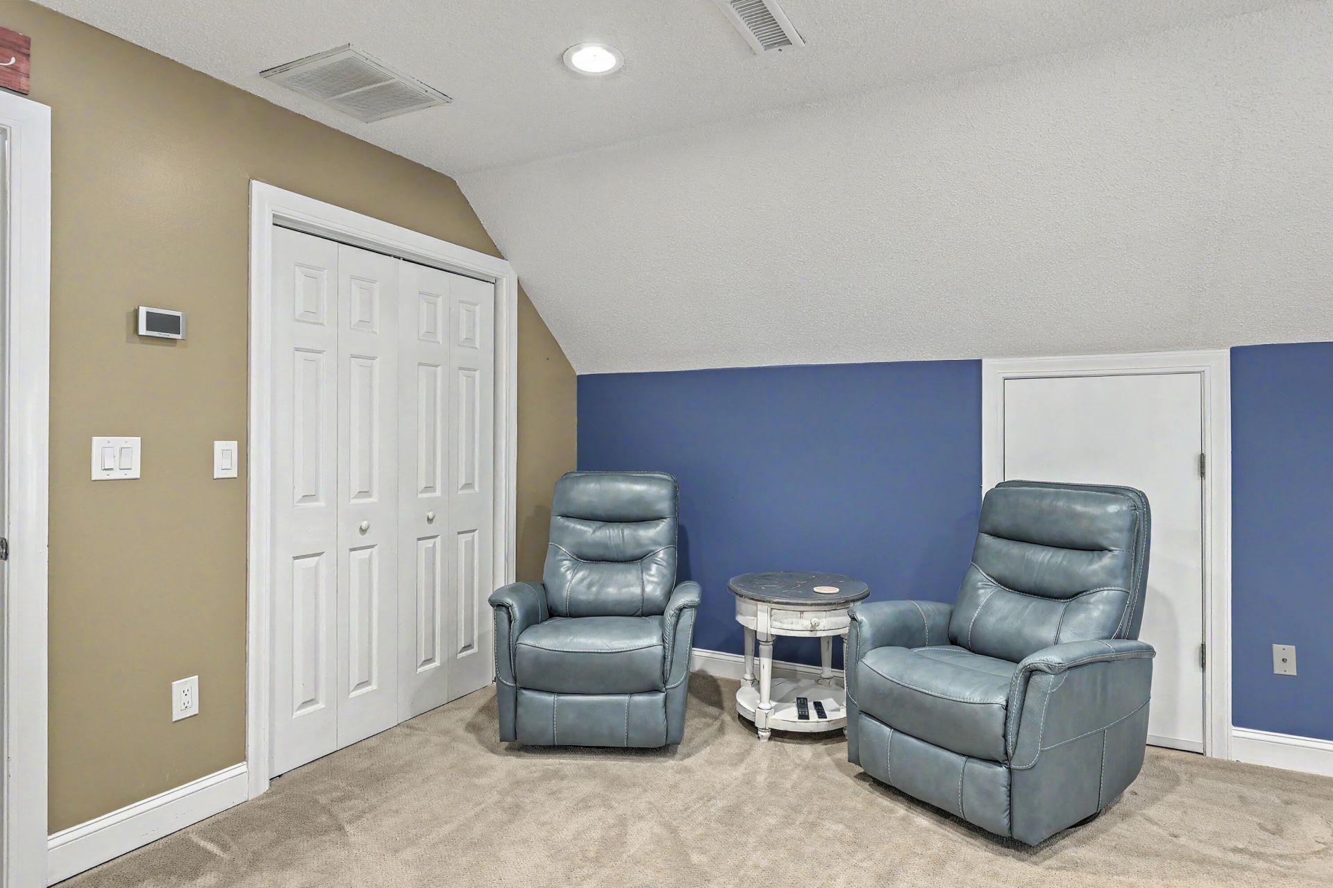 667 Fisherman's Bend Photo 19