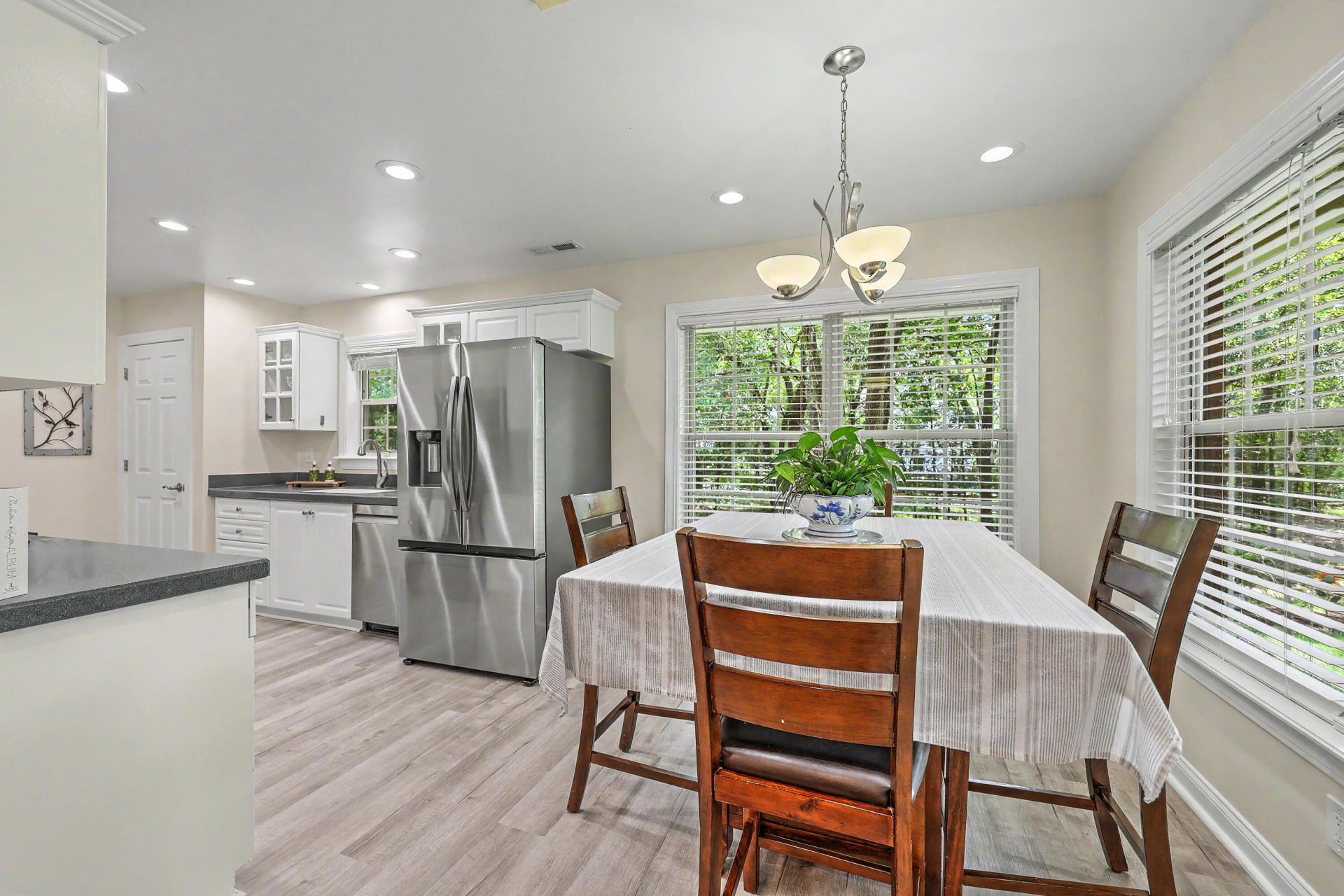 667 Fisherman's Bend Photo 8