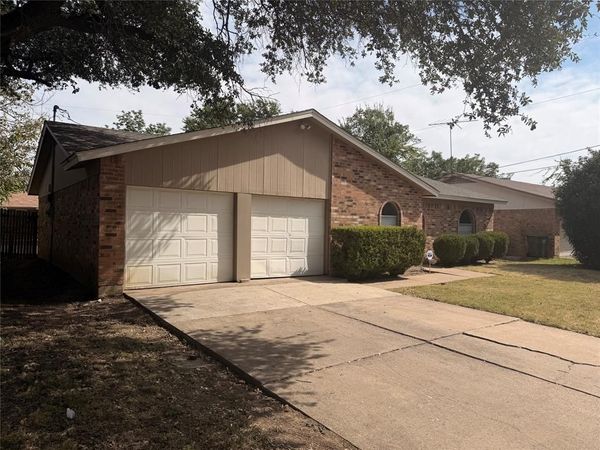 6605 Kitty Drive , Watauga, TX 76148