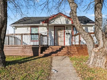 3720 Stanley Avenue, Fort Worth, TX 76110