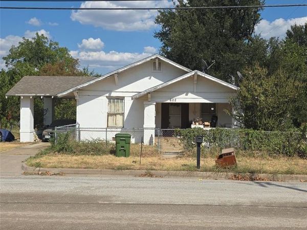 602 NW 4th Avenue, Mineral Wells, TX 76067
